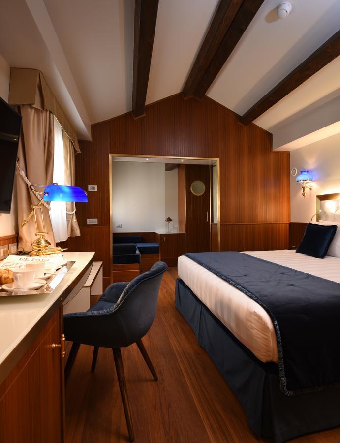 Santa Croce Boutique Hotel 4*