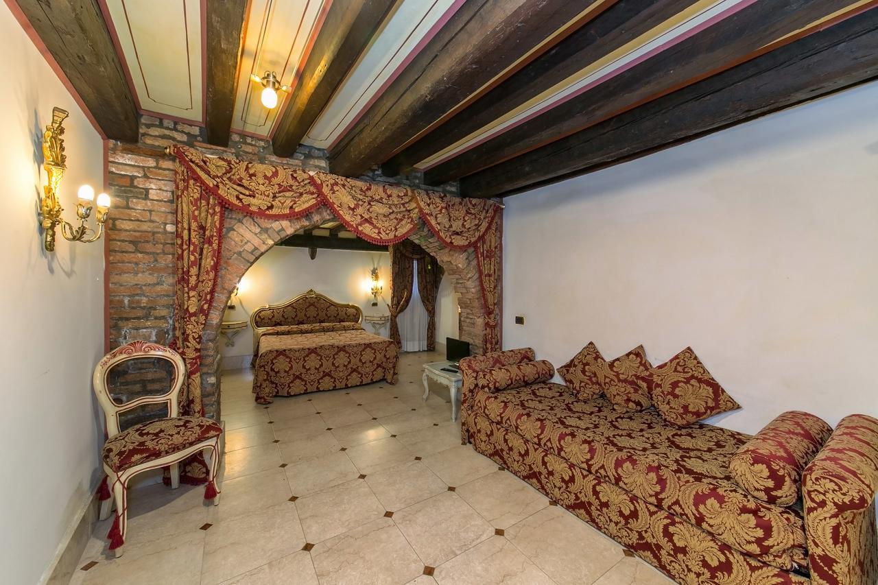 Pantalon Hotel 3*