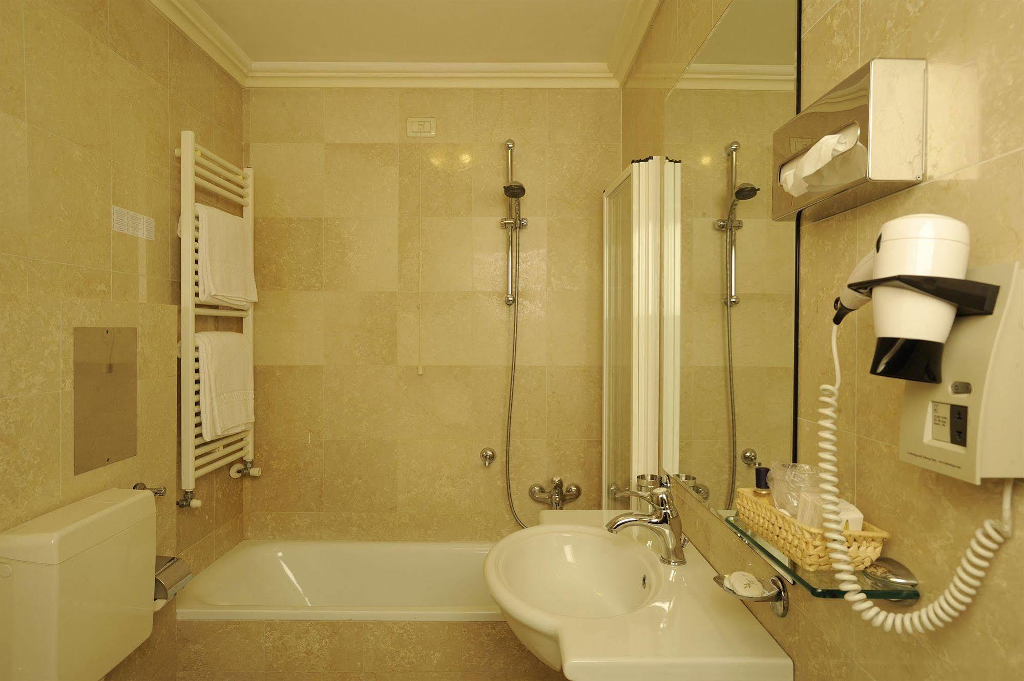 Ca' Formenta Hotel 3*