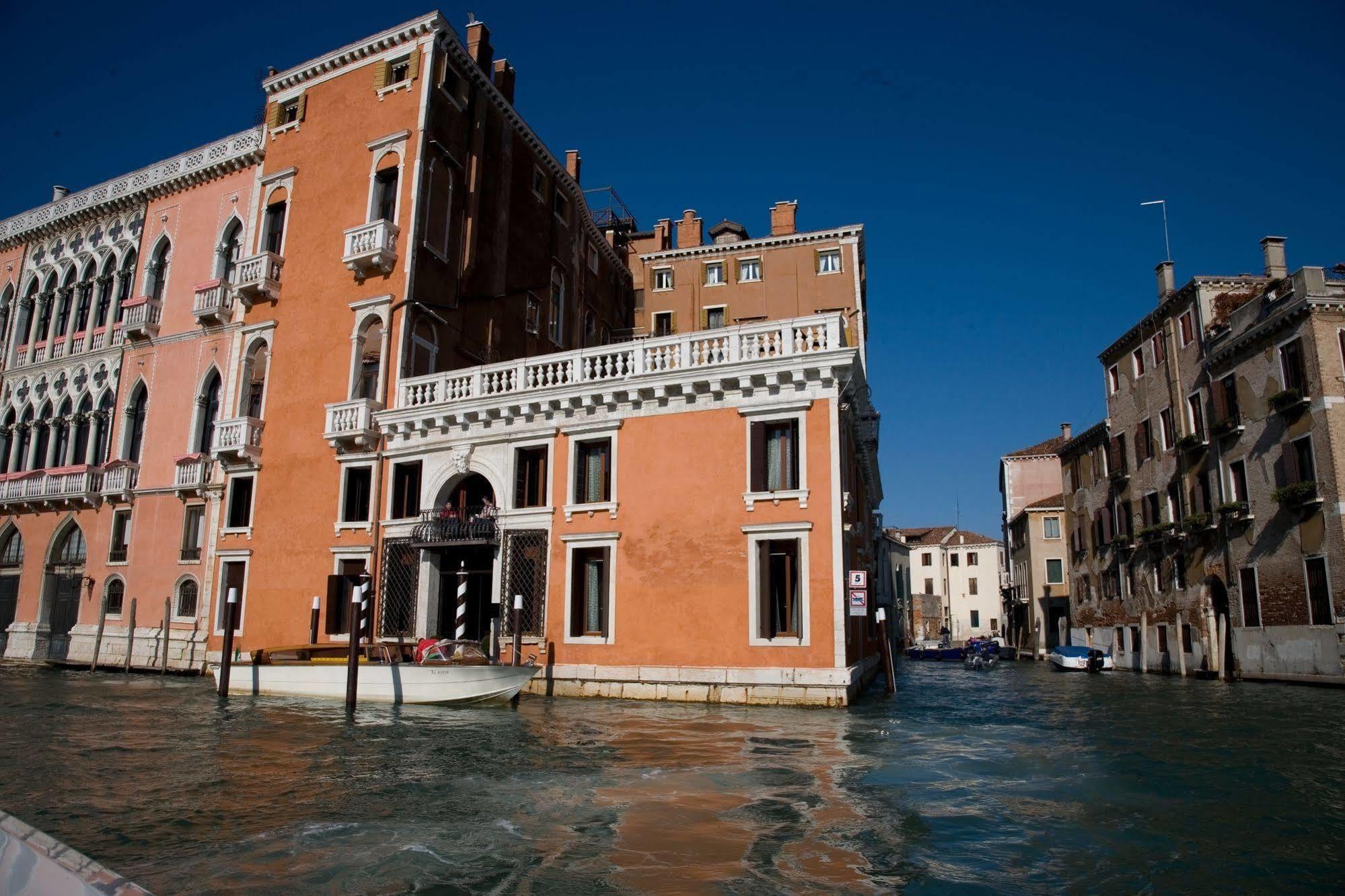 Palazzo Barbarigo Sul Canal Grande Hotel 4*