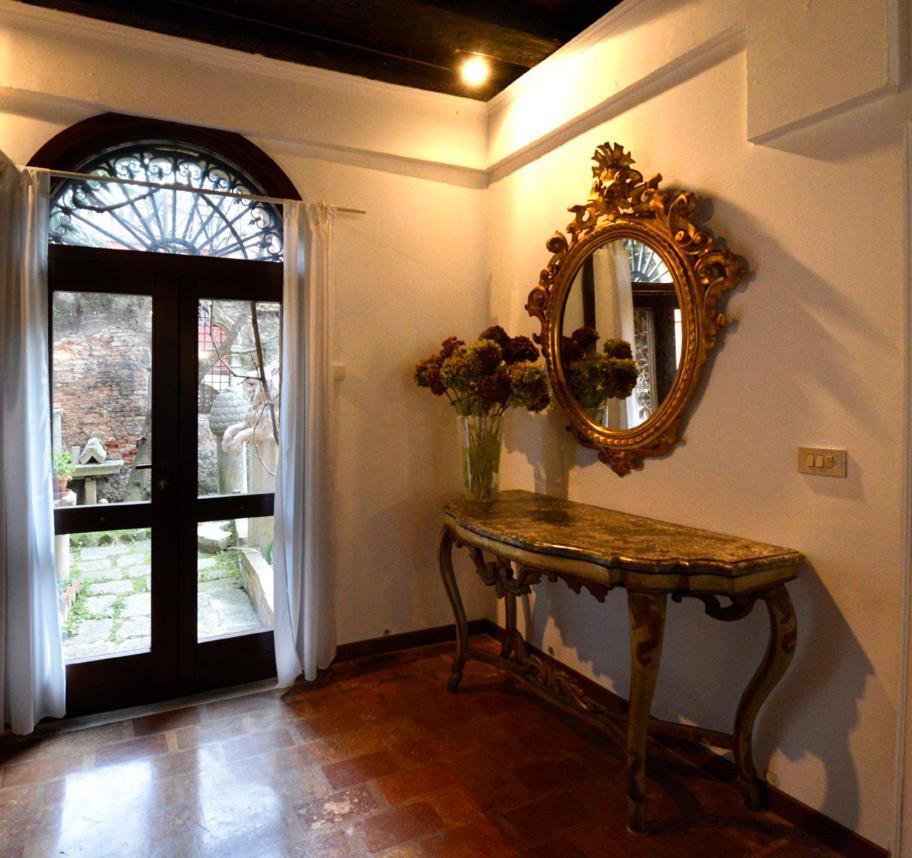 Garden Ca' Rezzonico Appartement