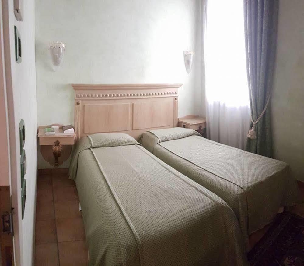 Gasthuis Daplace - Antica Casa Coppo 3*