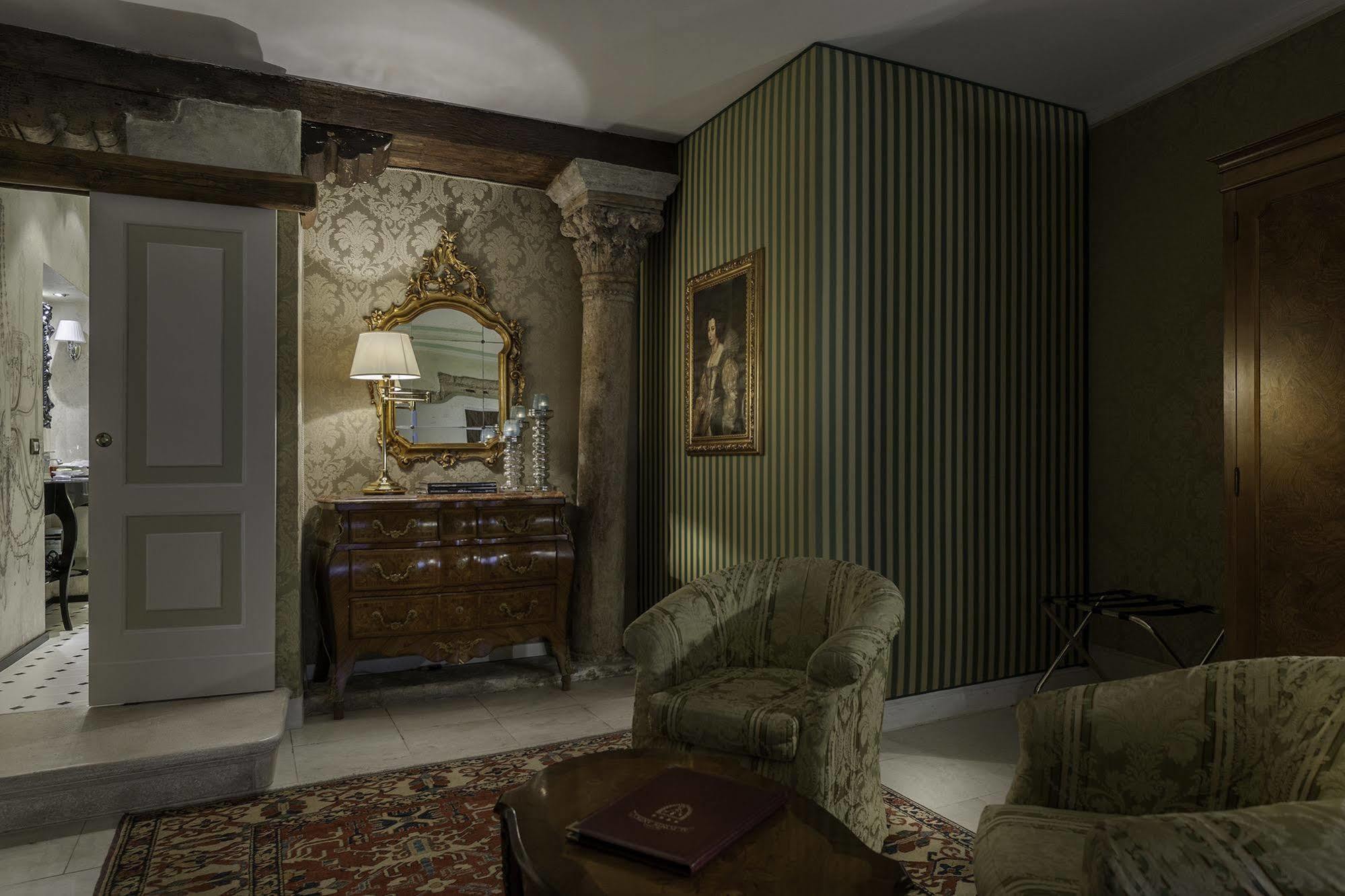 Al Ponte Antico Hotel