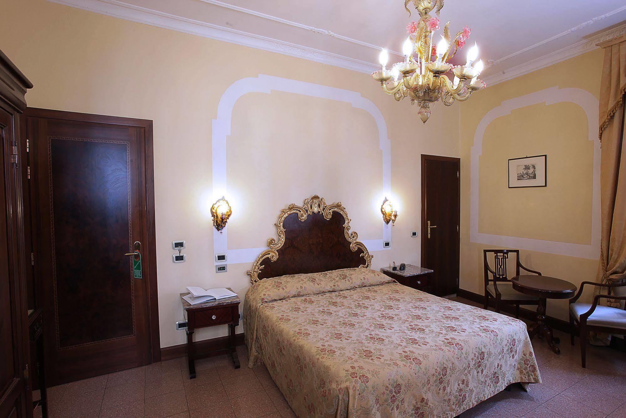 San Moise Hotel