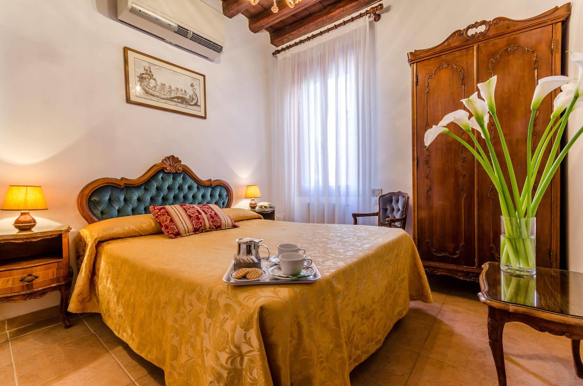 Ariel Silva Hotel Venedig