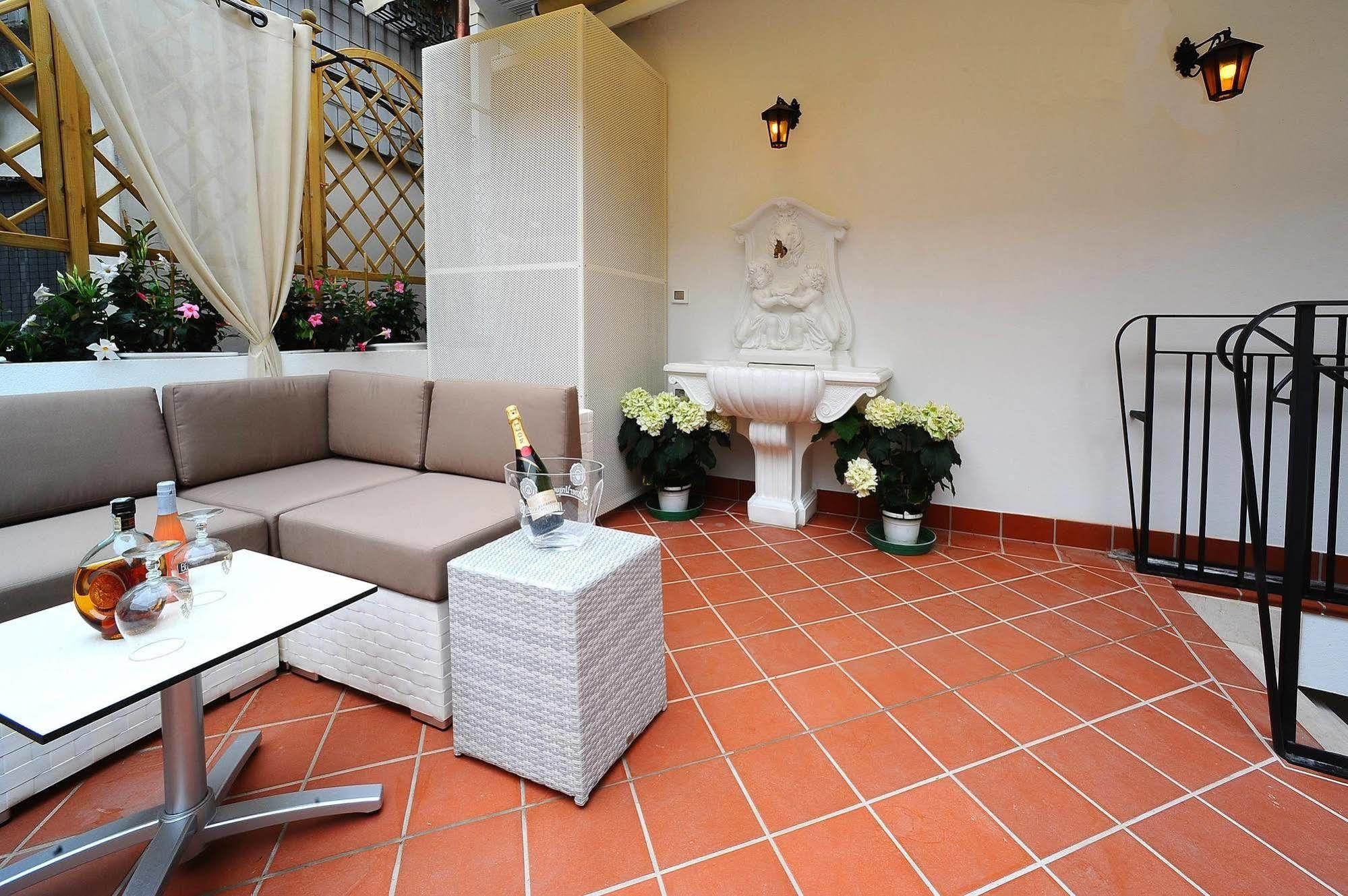 Fontana Hotel Venise