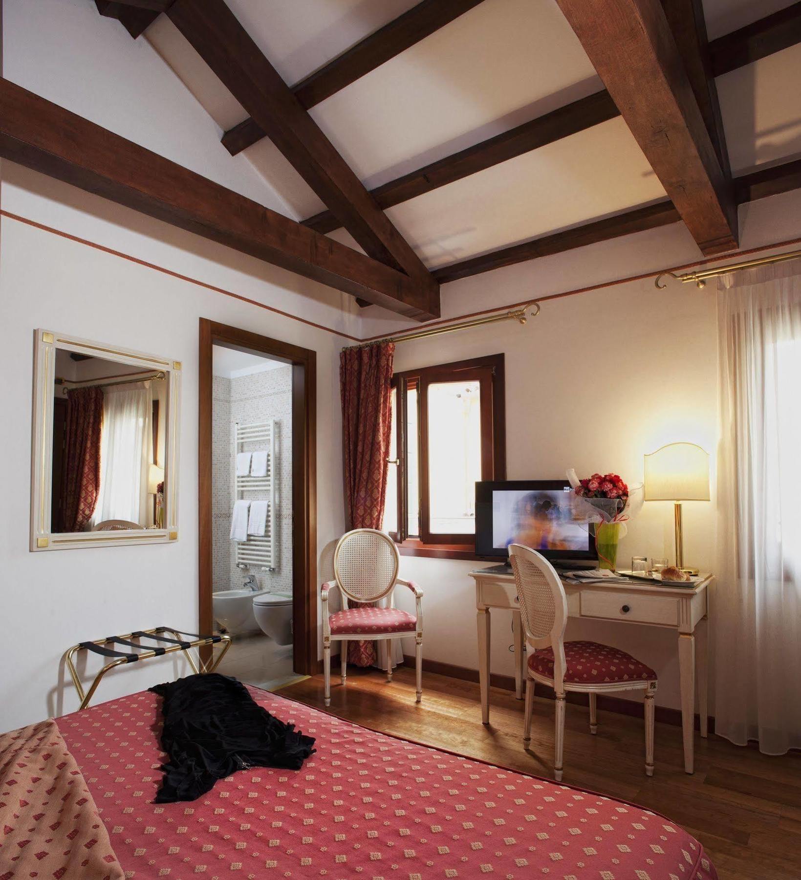 Ca' D'oro 3* Venetië