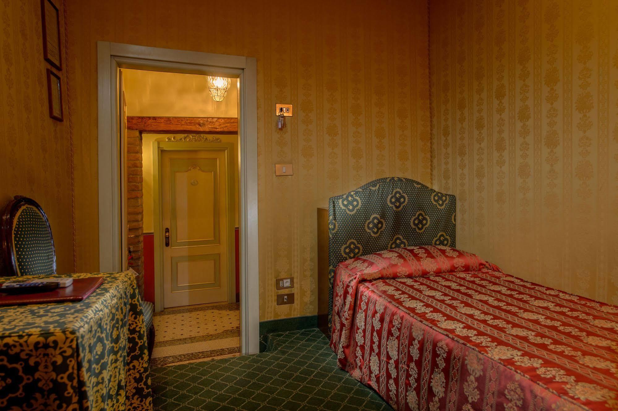 Centauro Hotel 3*