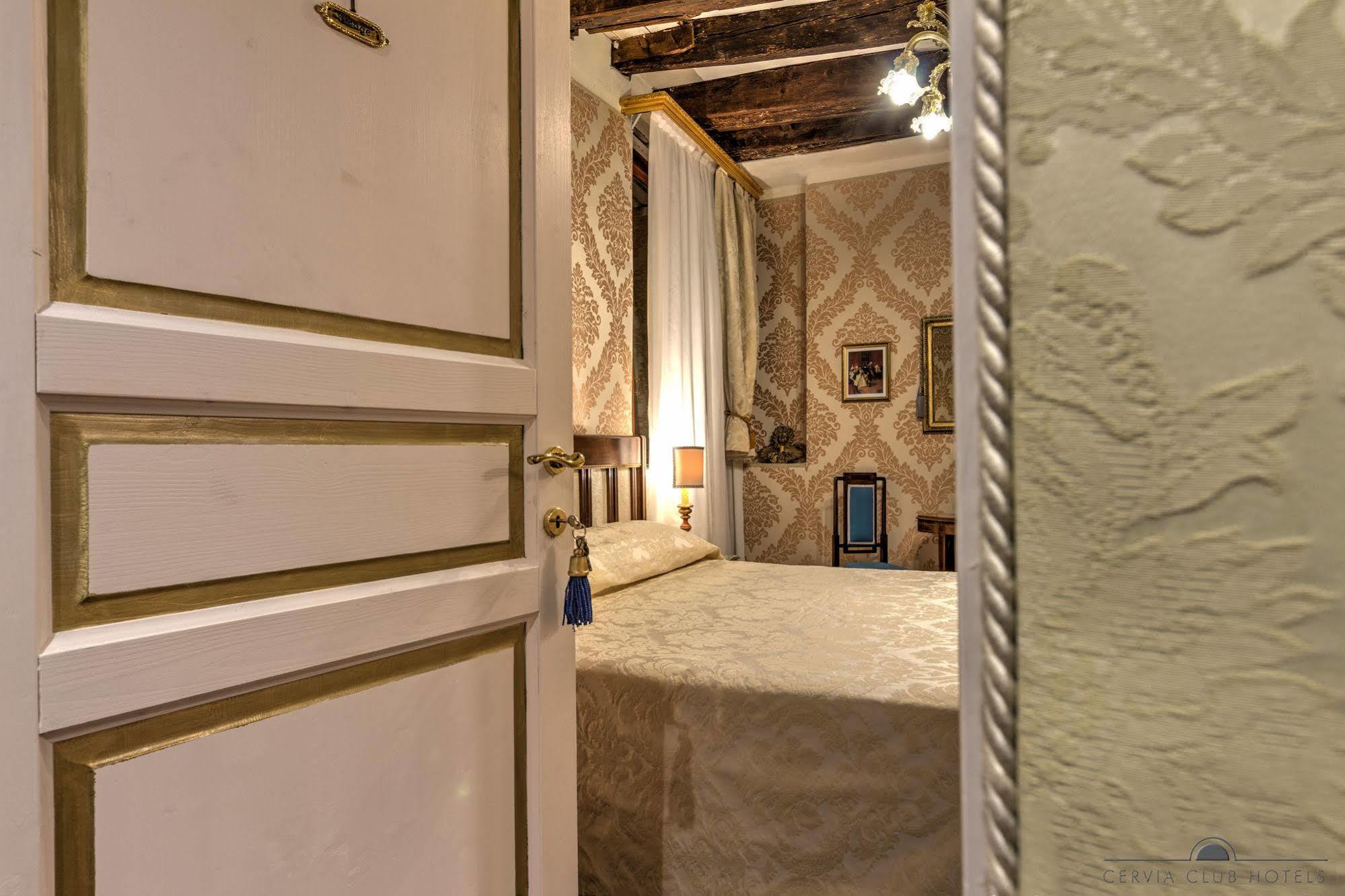 Affittacamere Residenza Corte Molin 2*