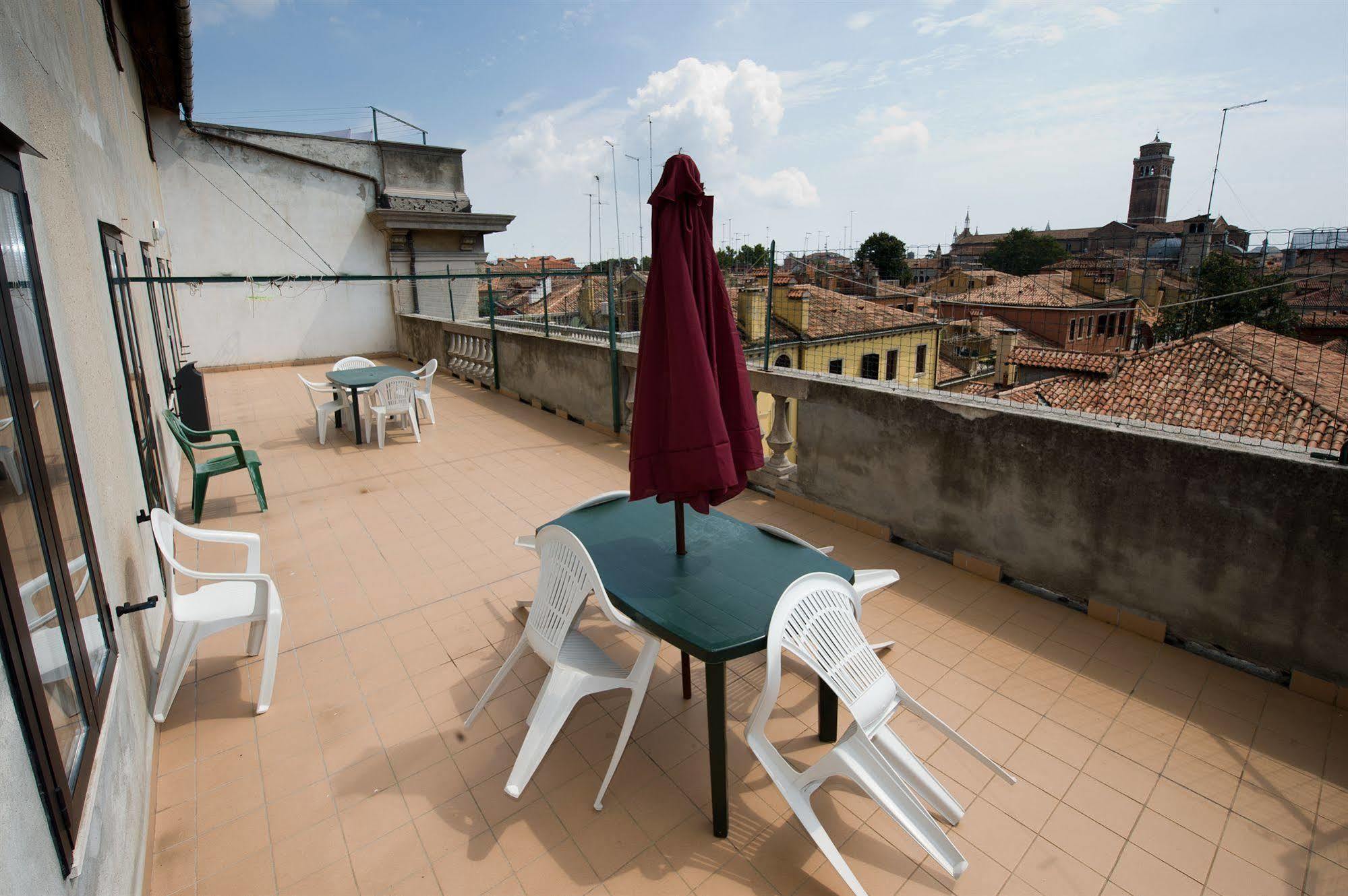 Hostel Domus Civica *
