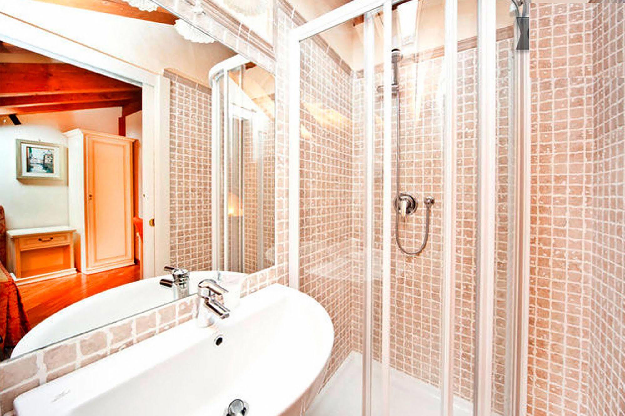 Hotel Residenza Ai Giardini 2*