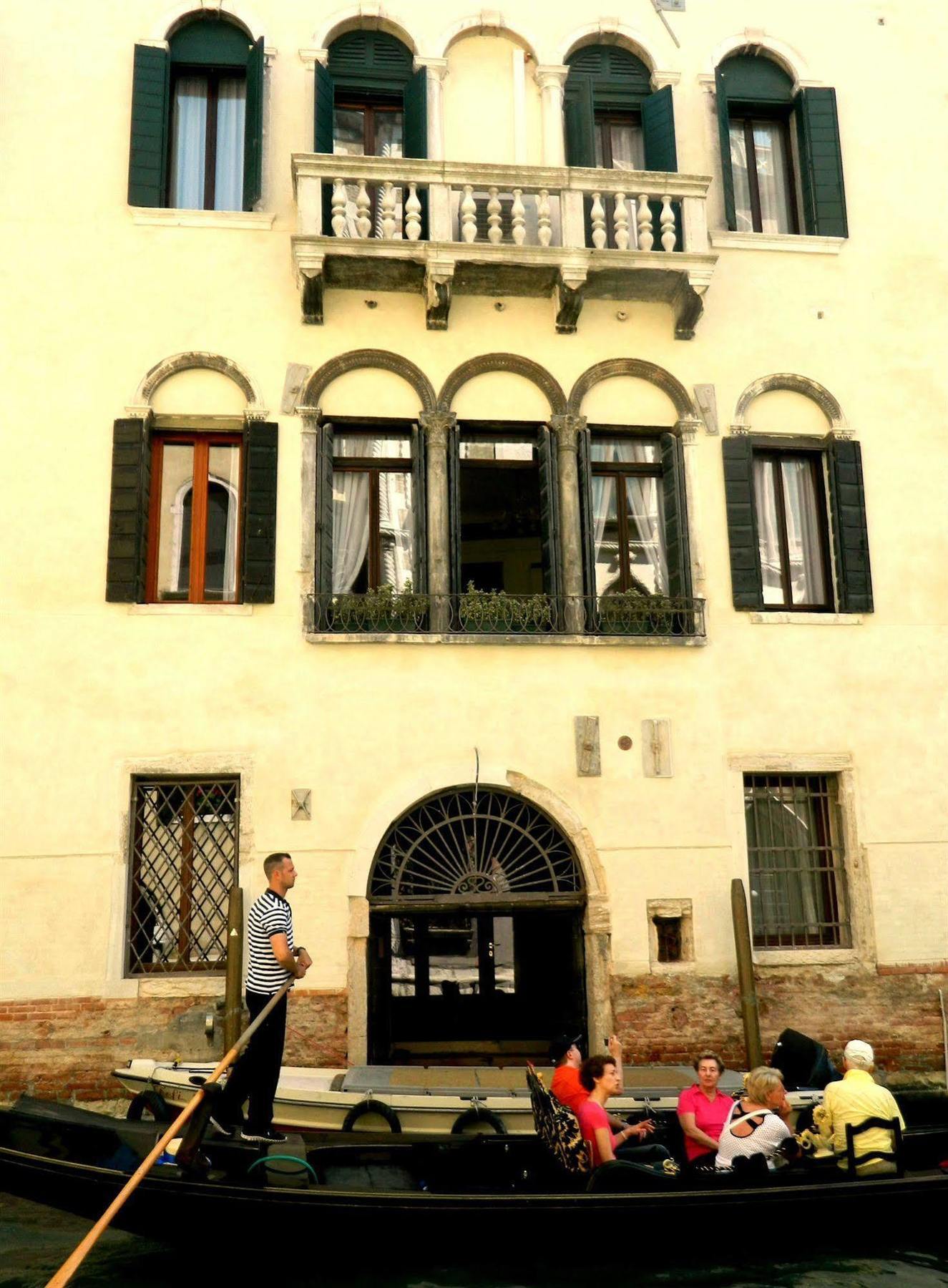 Ca' Foscolo 2* Venetië