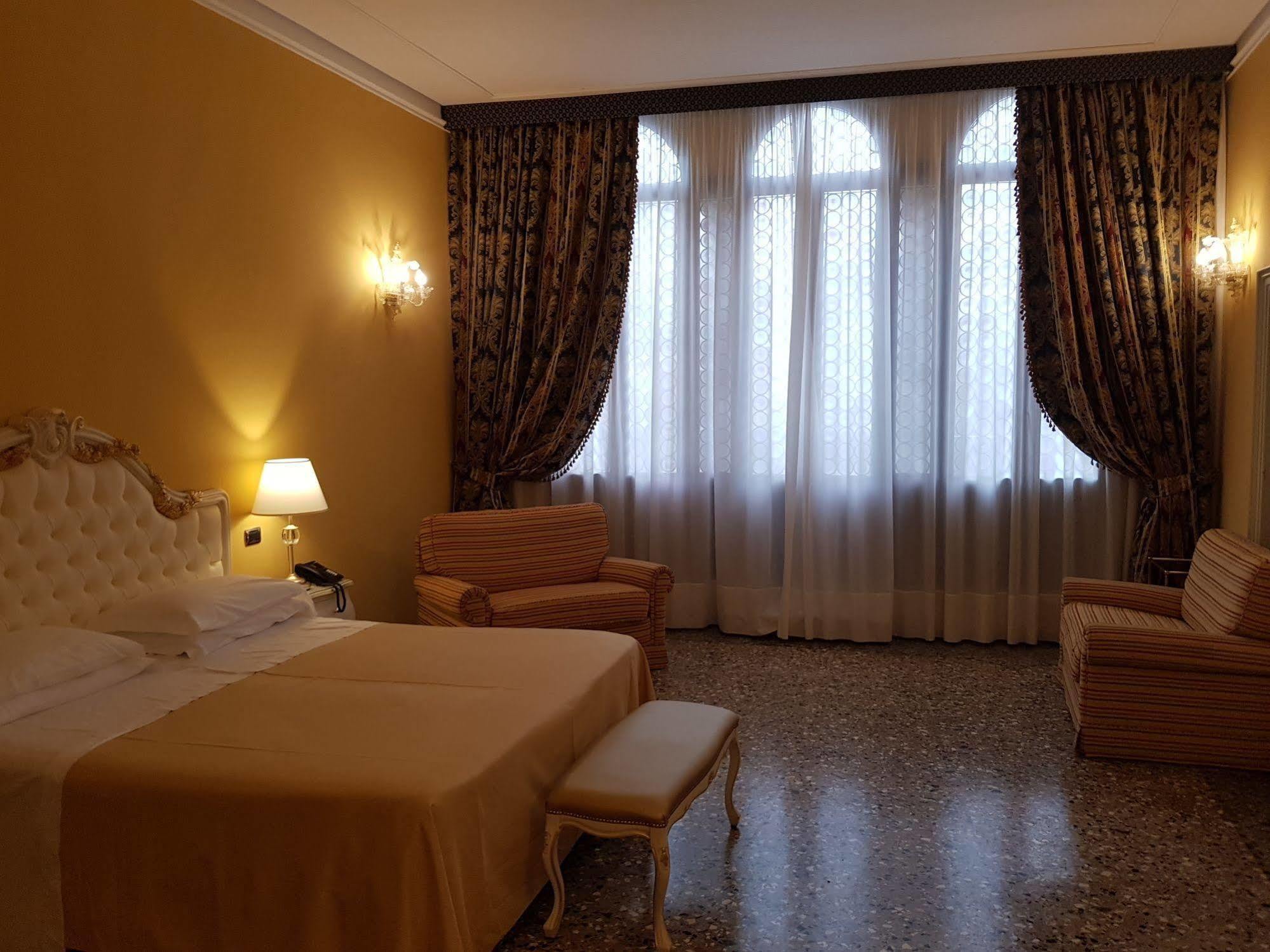 Ca' Bragadin E Carabba 3* Venetië