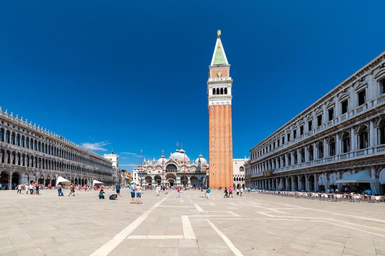 Heaven In San Marco Antique Quater Venedig
