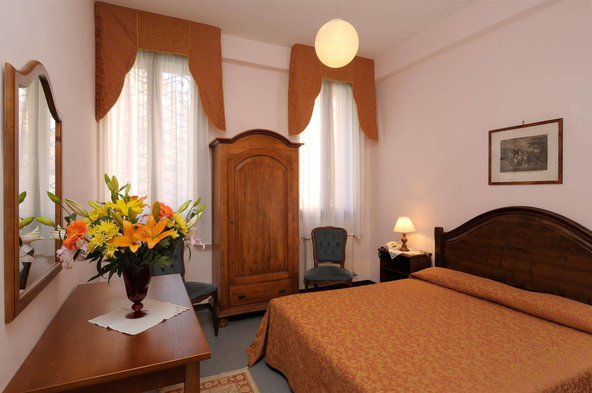 Hotel De L'alboro Venise