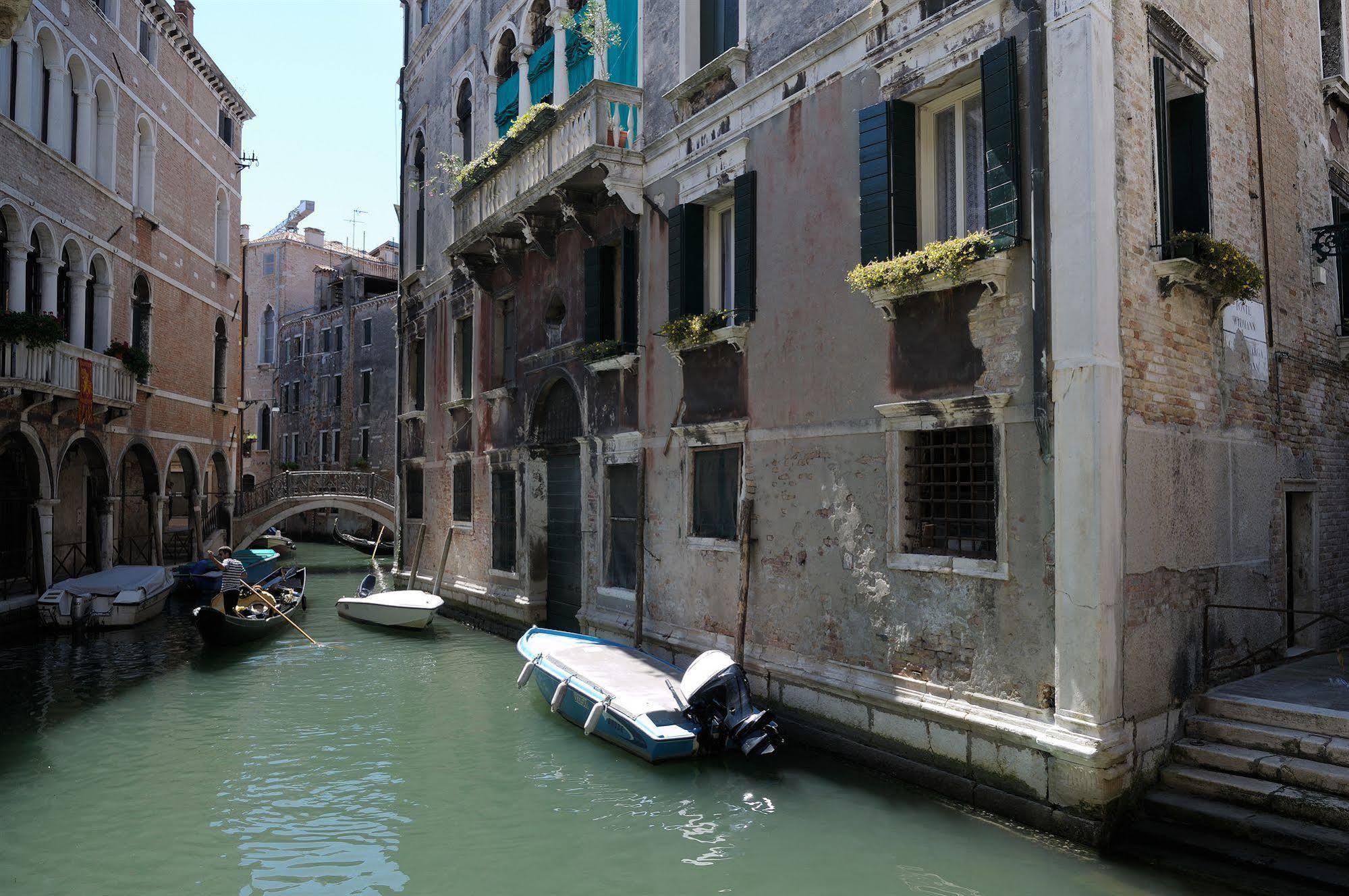 Santa Maria Nova Couette-café Venise