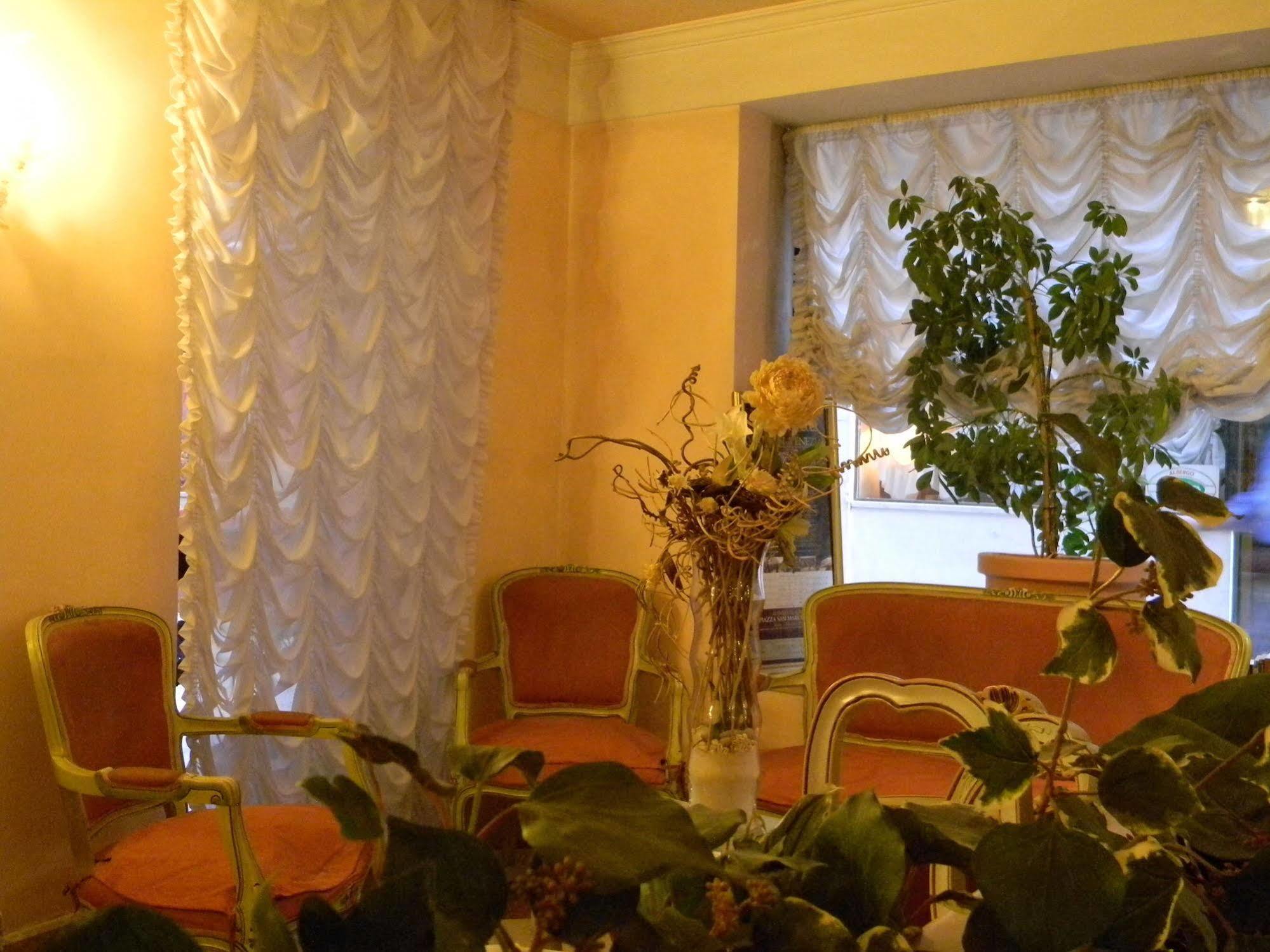 Pantalon Hotel 3*