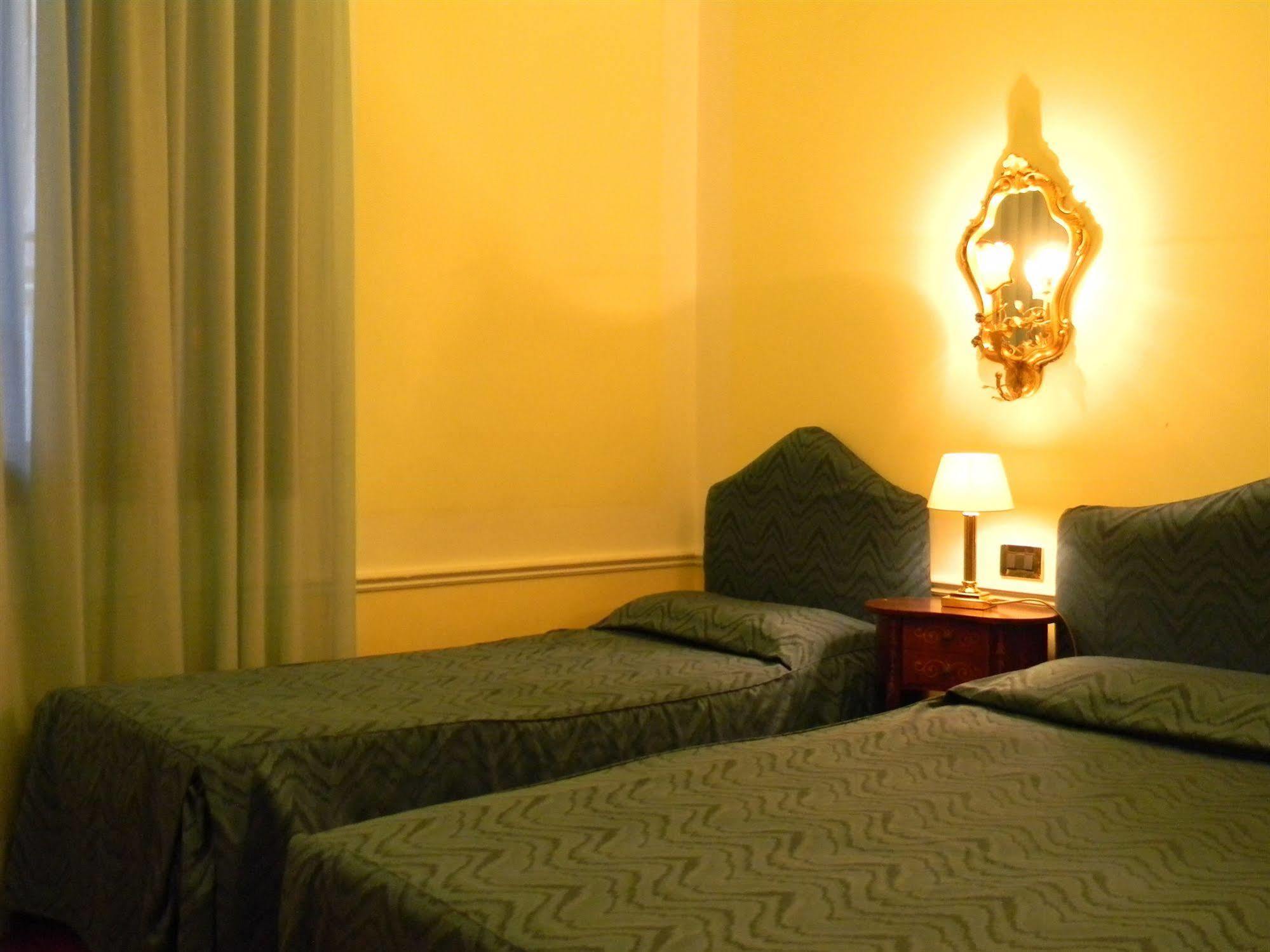 Pantalon Hotel