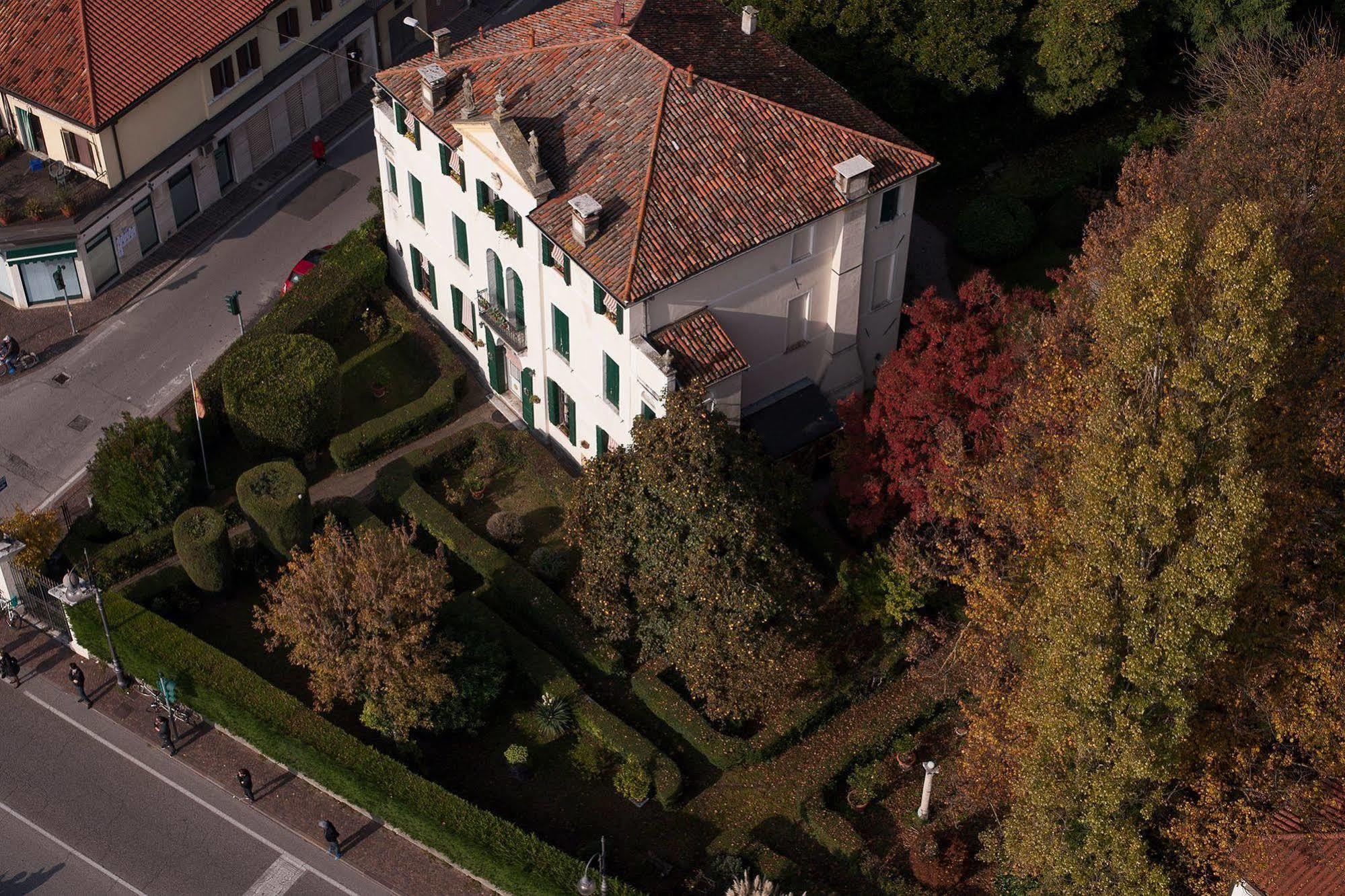Allegri Von Ghega Bed & Breakfast