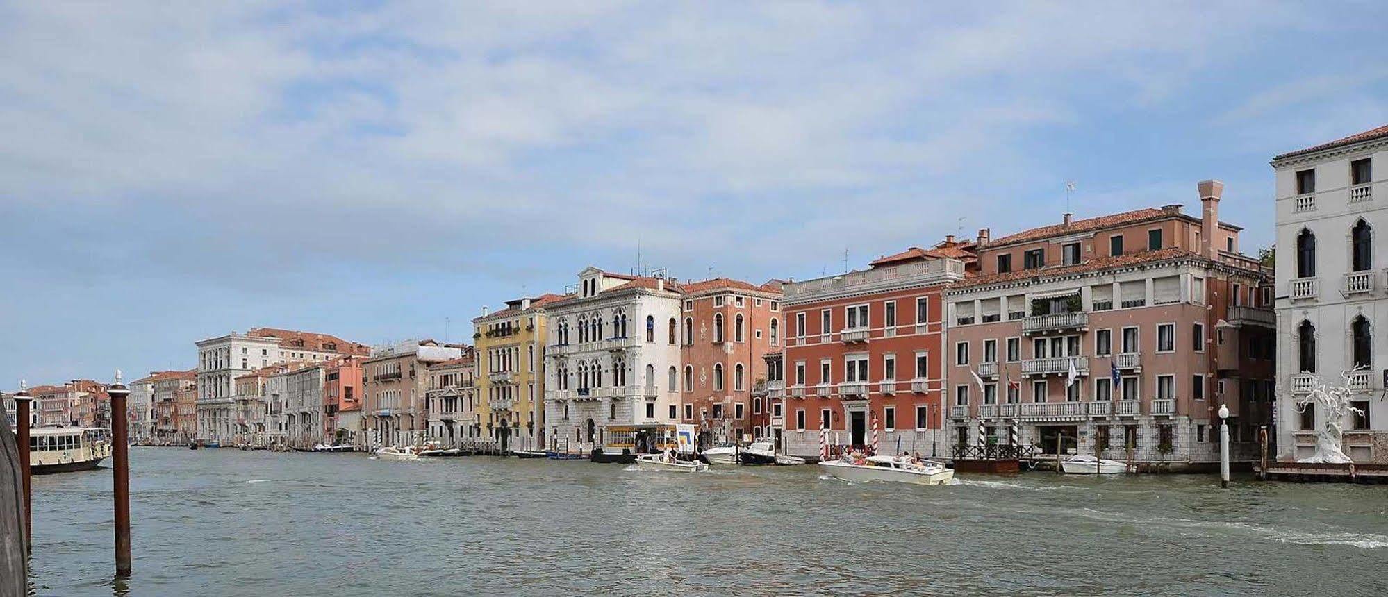 Mocenigo~canalgrande Aperitif * Venedig