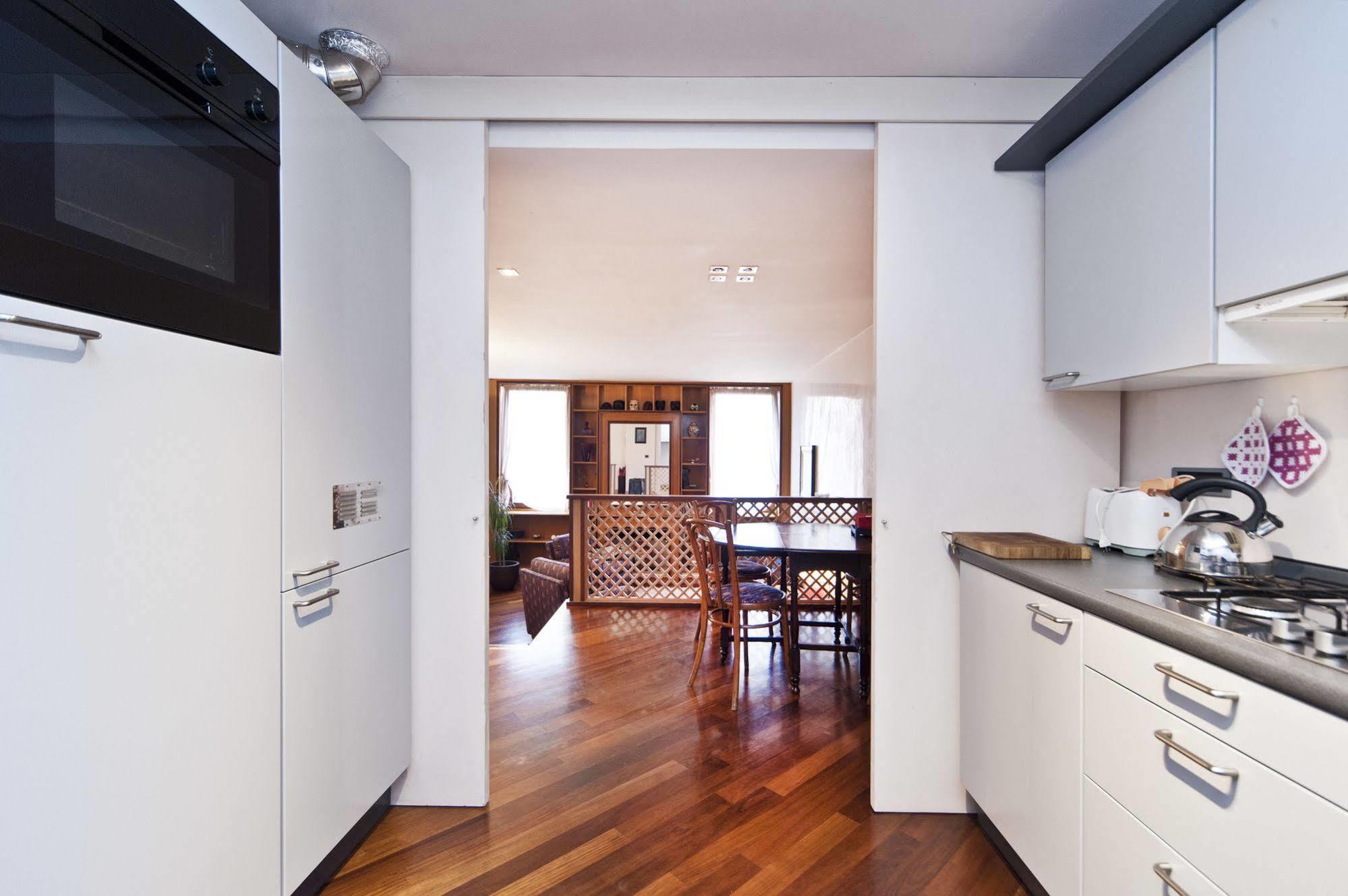 Appartement Very In Historical 1600 Palace With Lift A Few Min Walk From San Marco Square Venetië