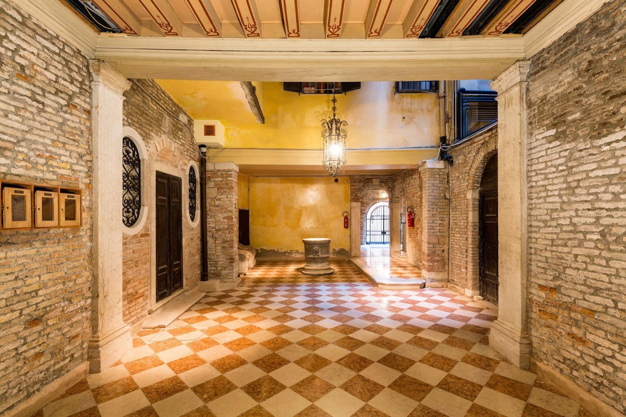 Very In Historical 1600 Palace With Lift A Few Min Walk From San Marco Square * Venetië