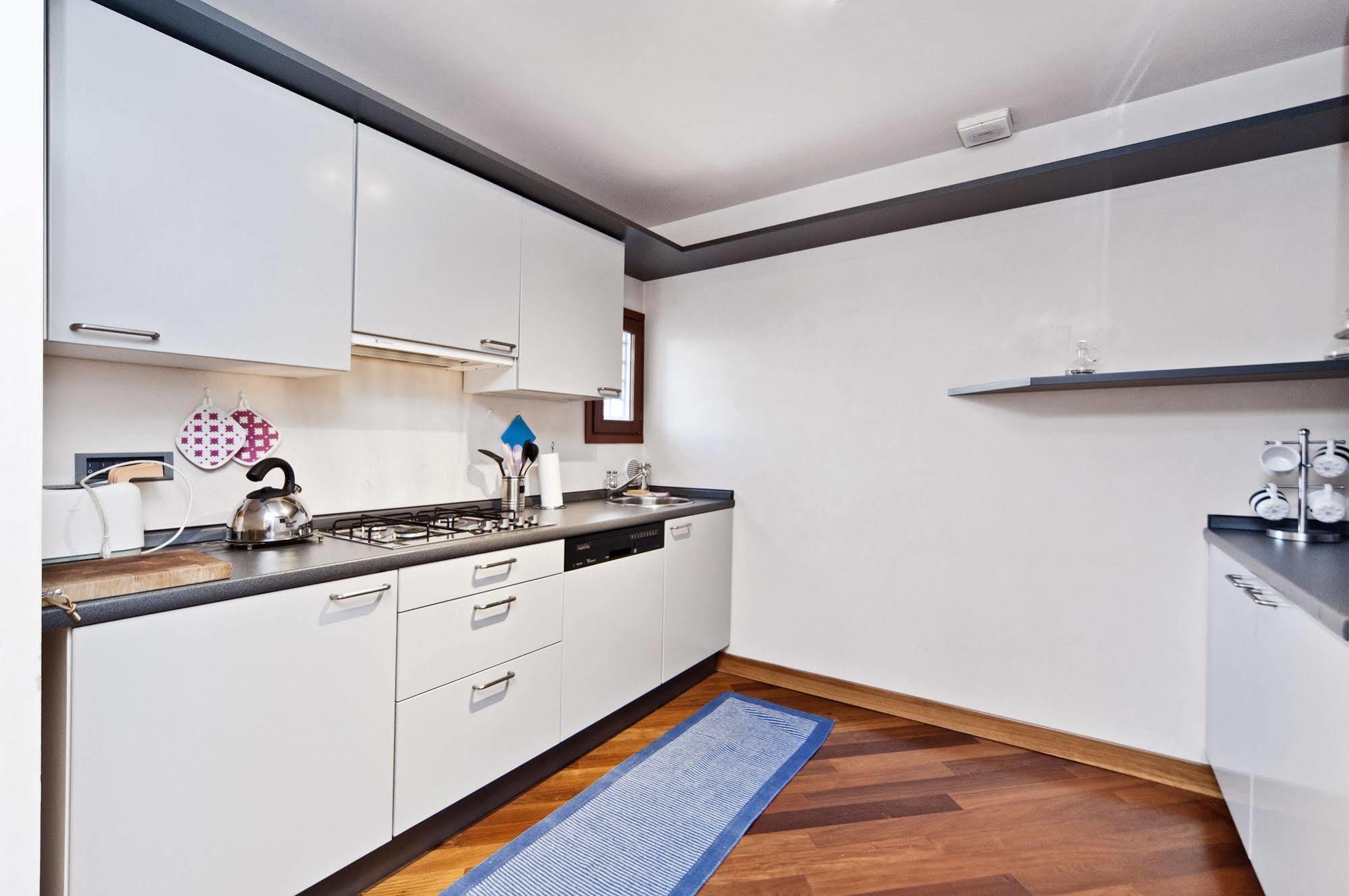 Very In Historical 1600 Palace With Lift A Few Min Walk From San Marco Square Appartement *