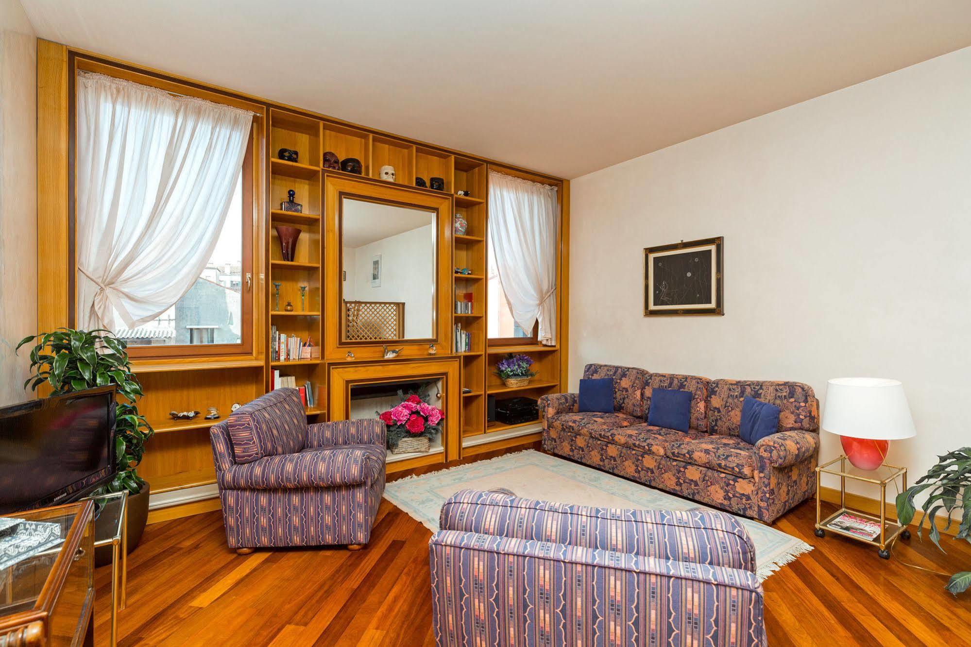 Very In Historical 1600 Palace With Lift A Few Min Walk From San Marco Square Appartement *