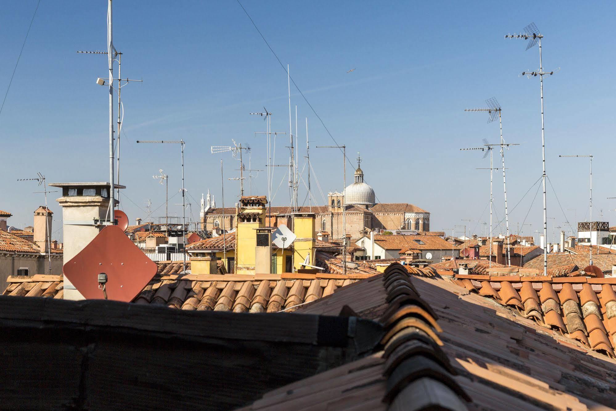 Elegant Terrace Near Piazza San Marco Last Floor No Lift *