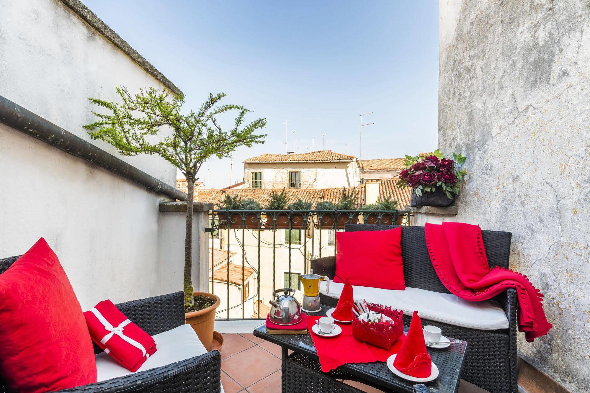 Elegant Terrace Near Piazza San Marco Last Floor No Lift * Venedig