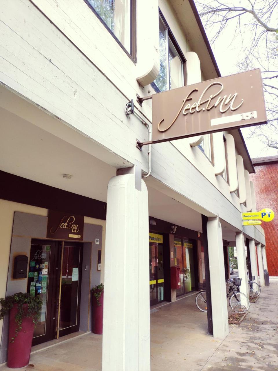 Feel Airport Guest house