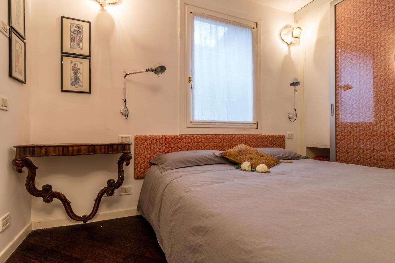 Appartement Gold And Red - The Venetian Style With Terrace *