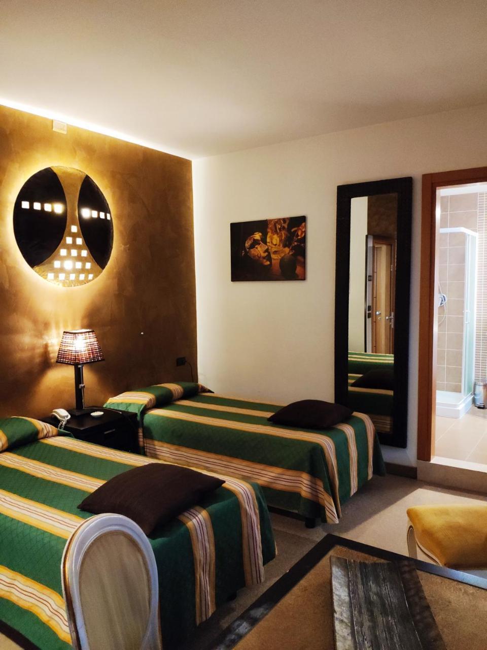 Feel Airport Guest house