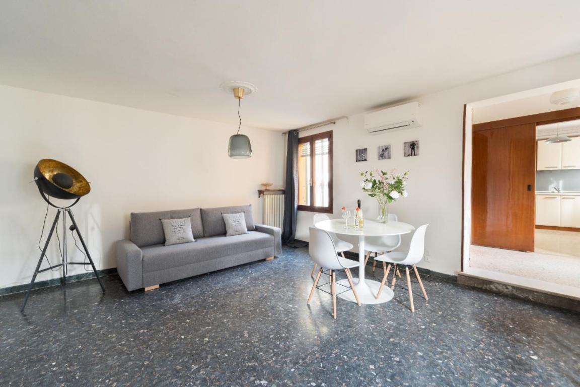 Ca' Colombina Apartment