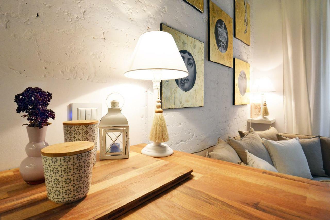 - Biennale 1 - 2 - 3 Apartment