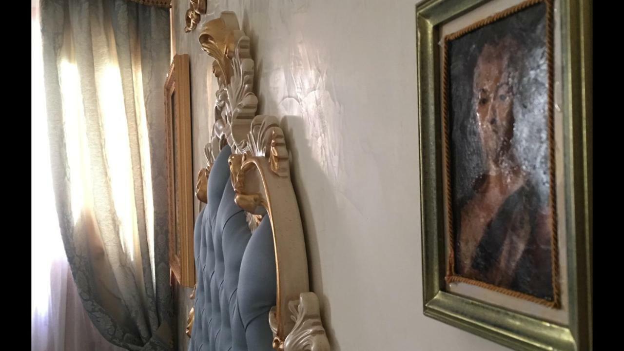 Michelle In Charming Appartement *