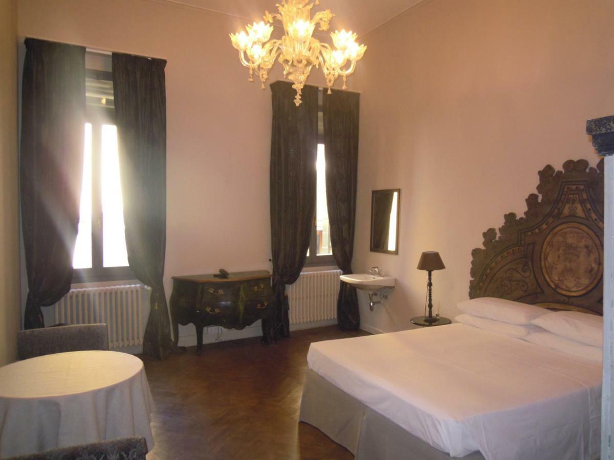 Maison d'hôtes La Residenza 818