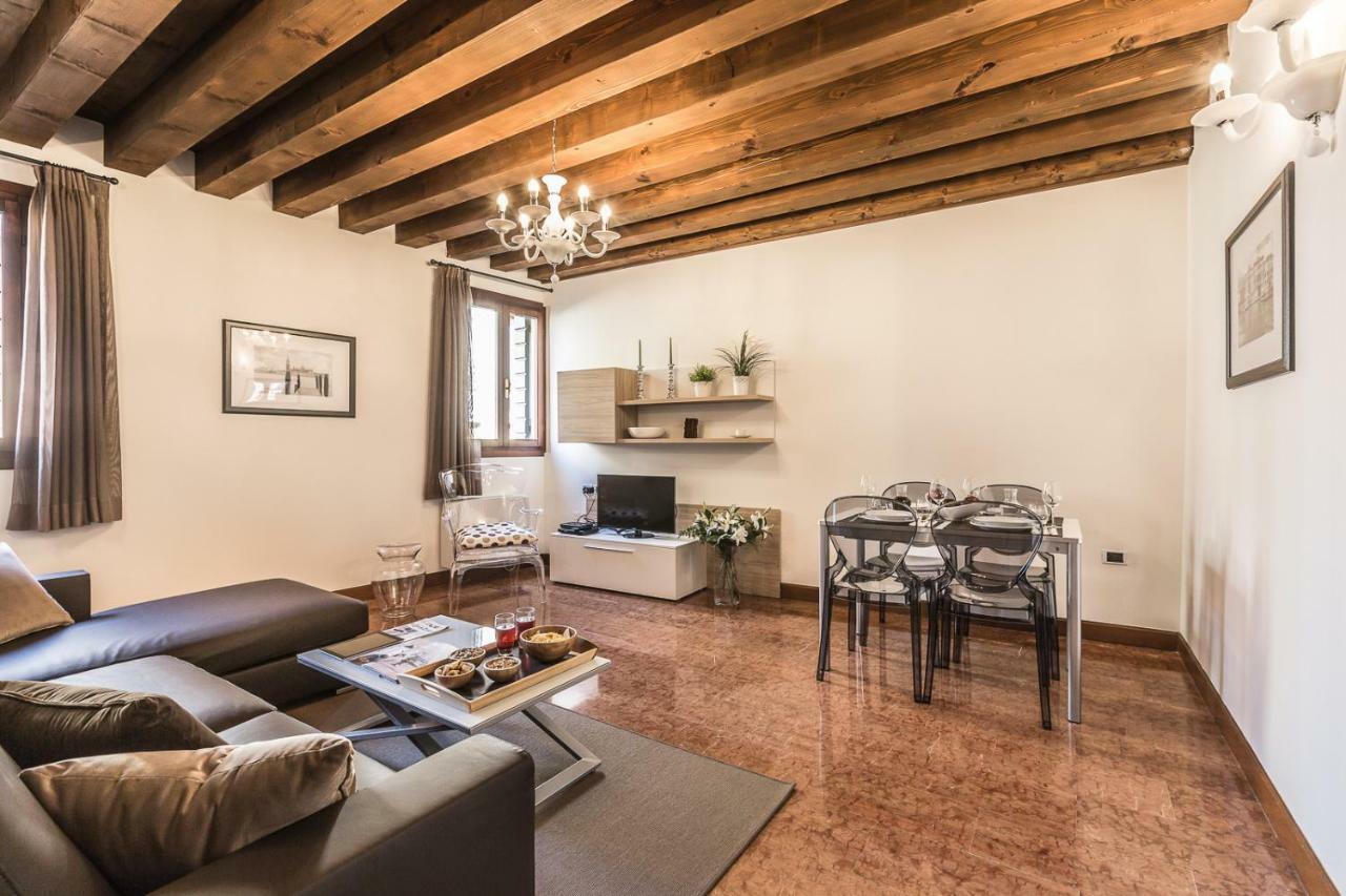 Ca' Del Monastero 3 Collection For 4 Guests With Lift Appartement