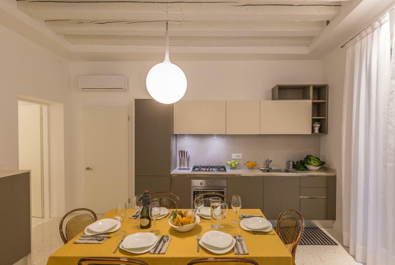 Ca' Rossini 1 Apartment *