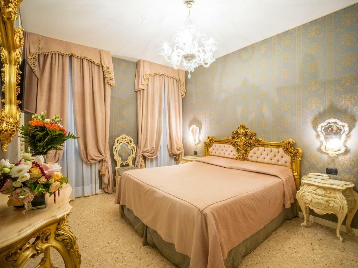 Dimora Marciana Couette-café