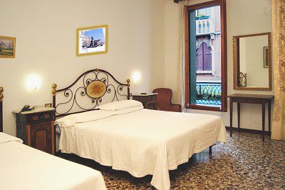 Fontana Hotel