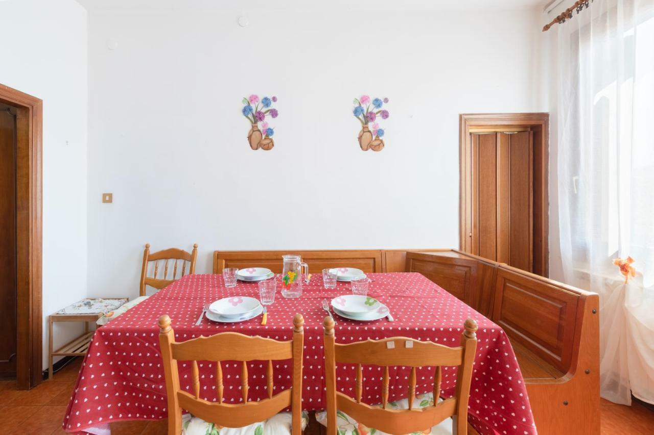 Near Station Santa Lucia Two Bedroom
