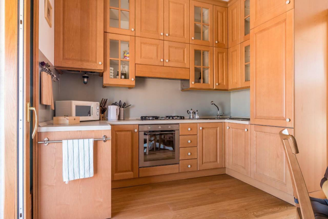 Apartment Sunny Nest Canal View In Chic Movida Venedig