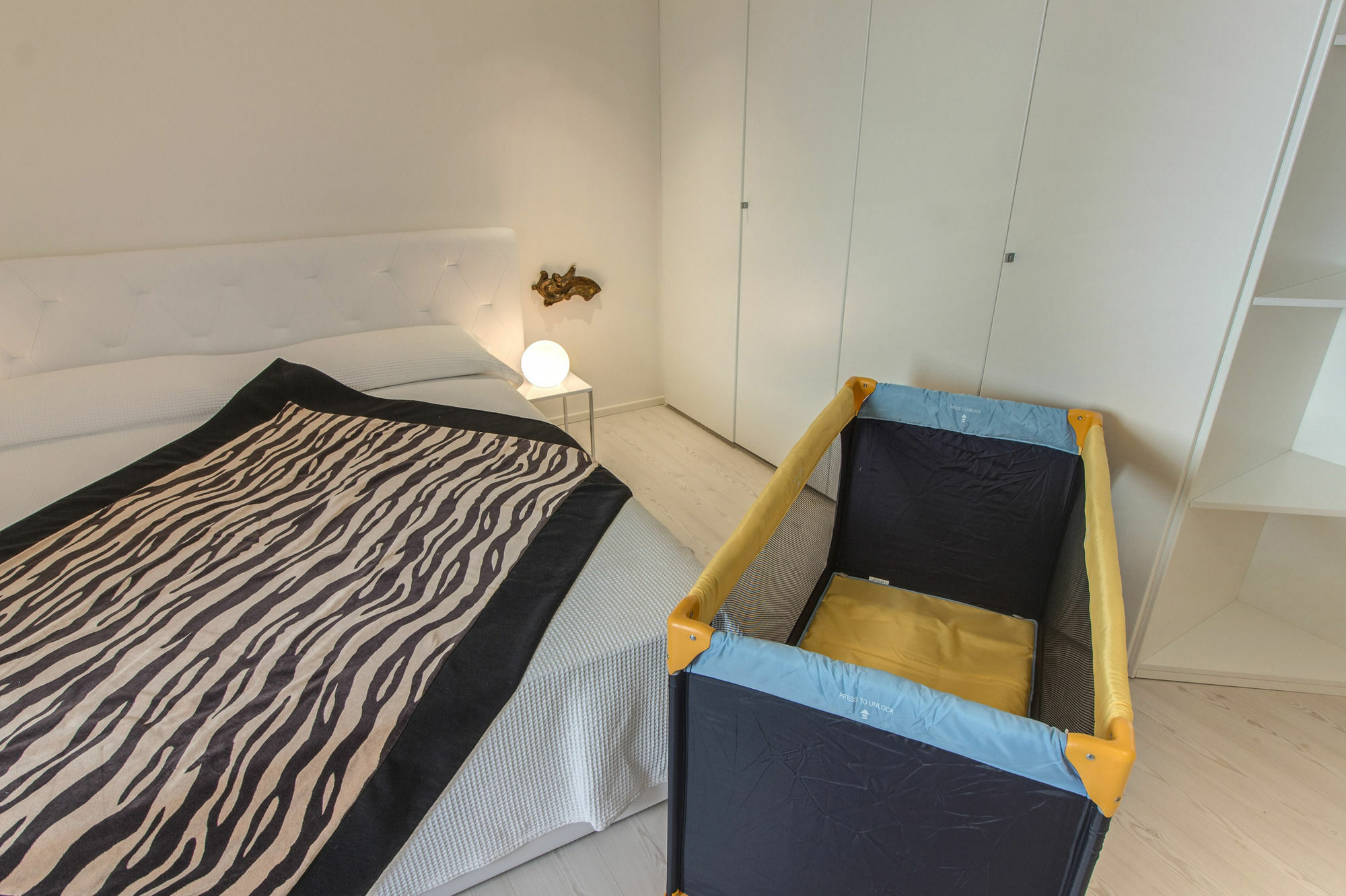 Ve.n.i.ce. Cera Casa Del Giglio Appartement *