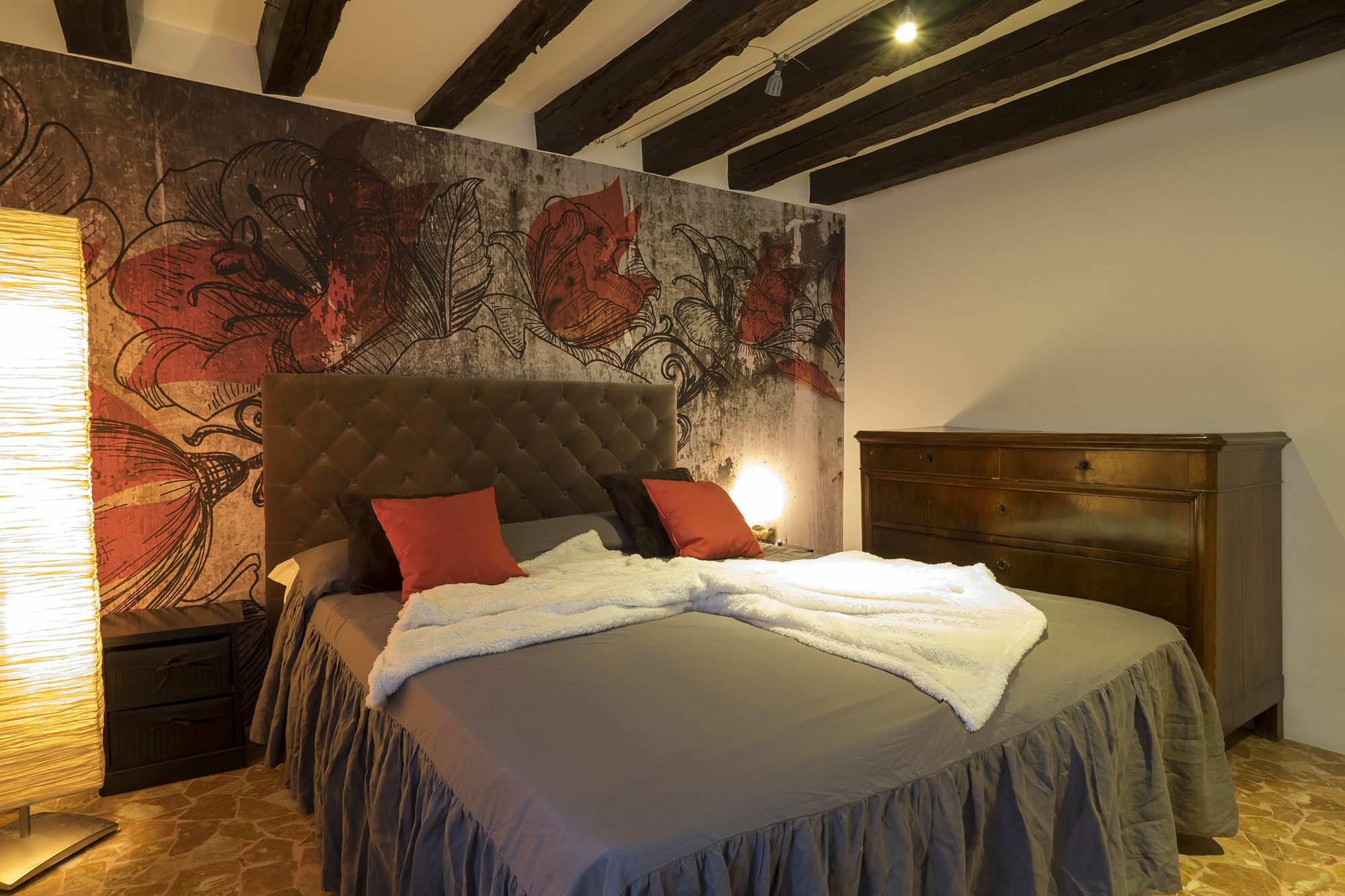 Maddalena Hotel *