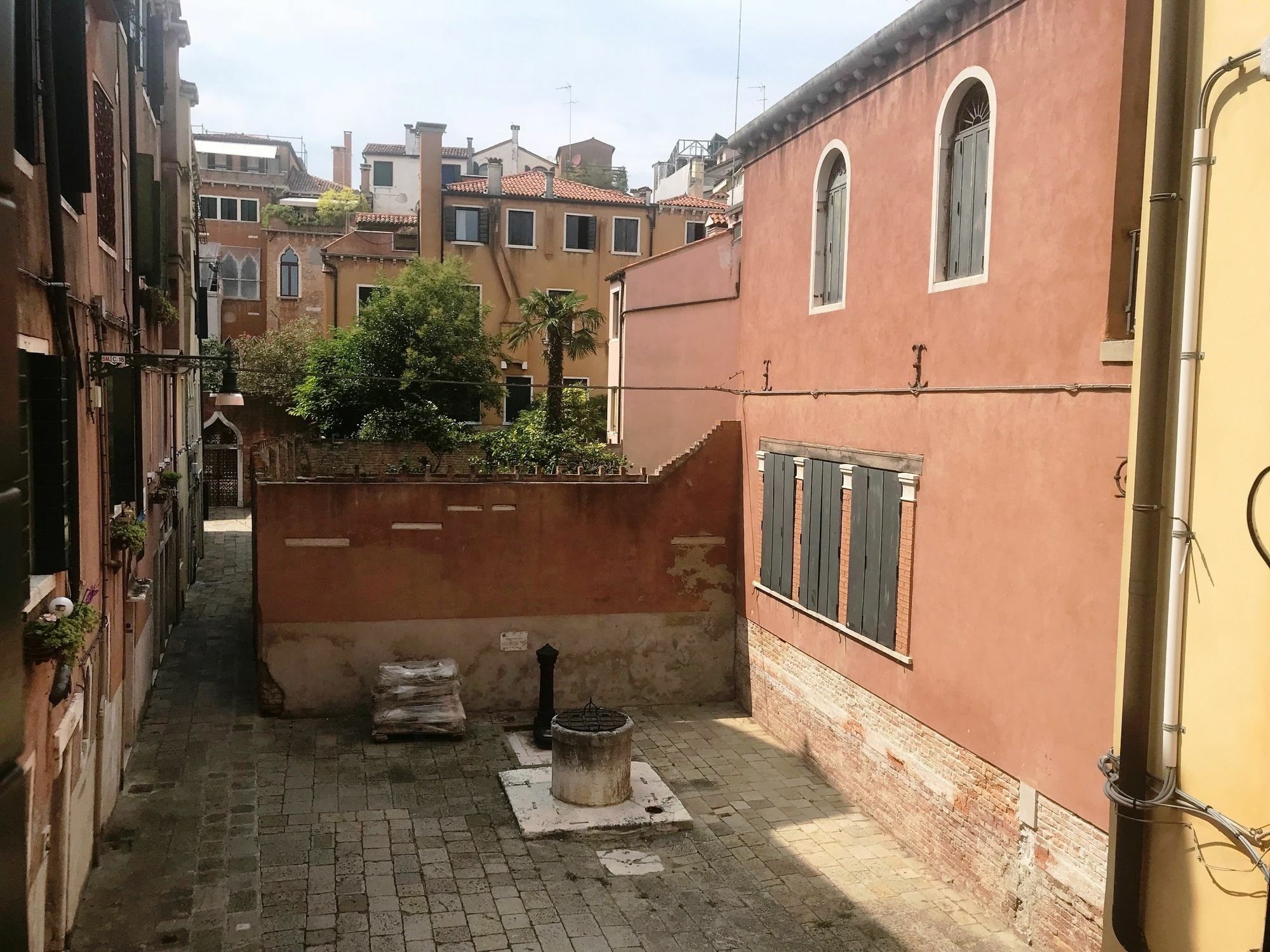 Contemporary In Ff Apartment Venice