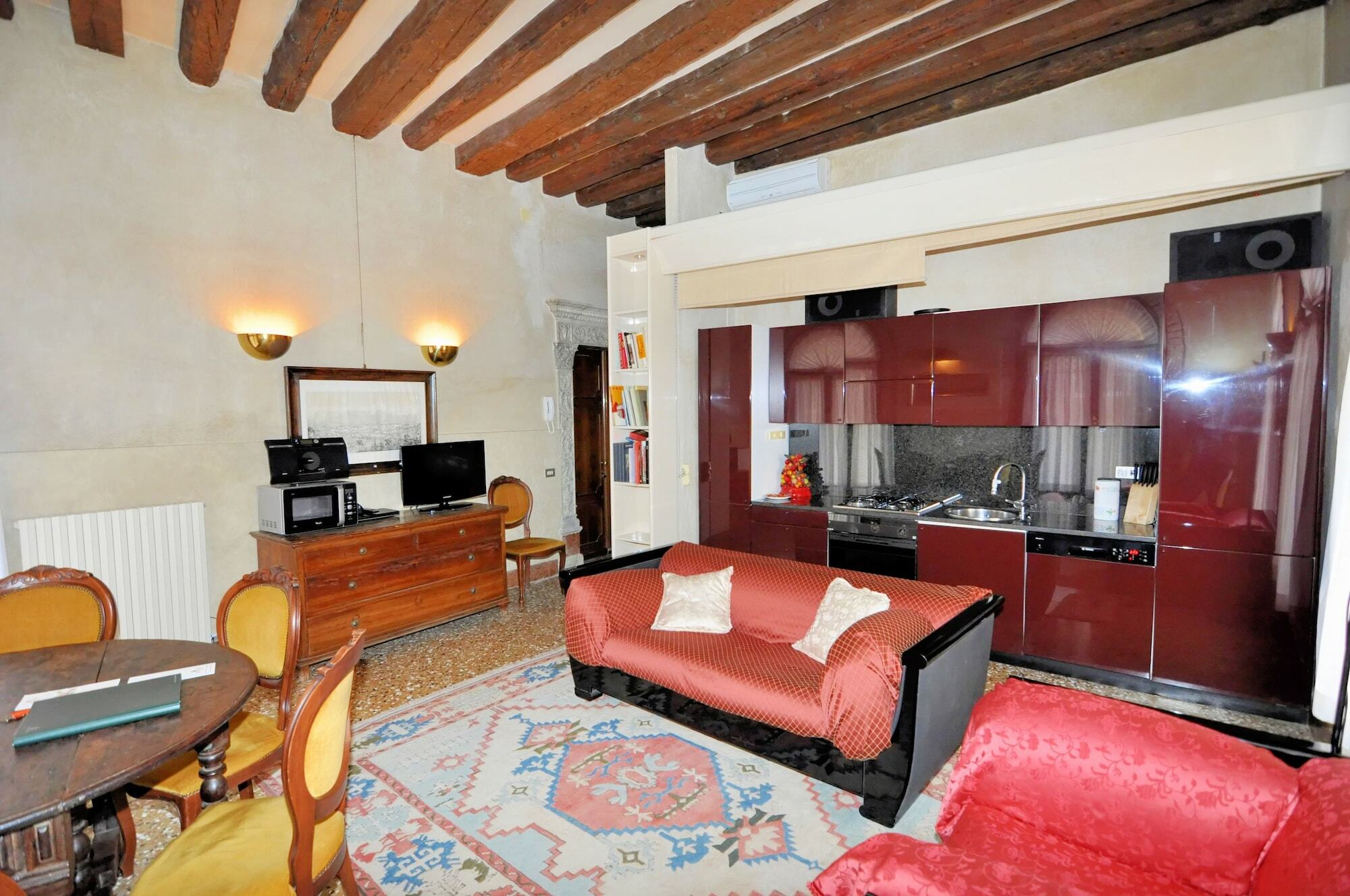 Casa Dei Pittori Venice