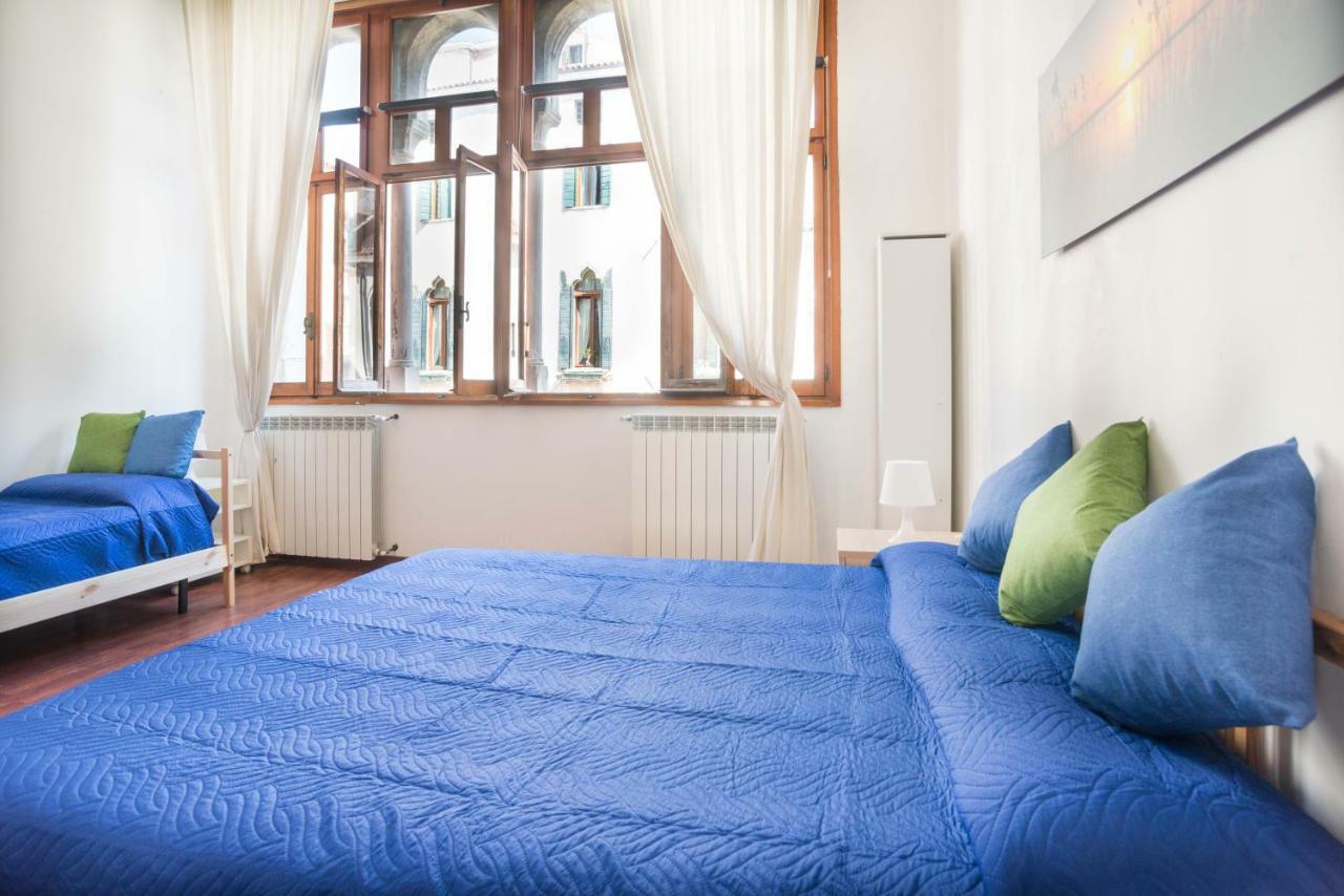 Appartement In The House