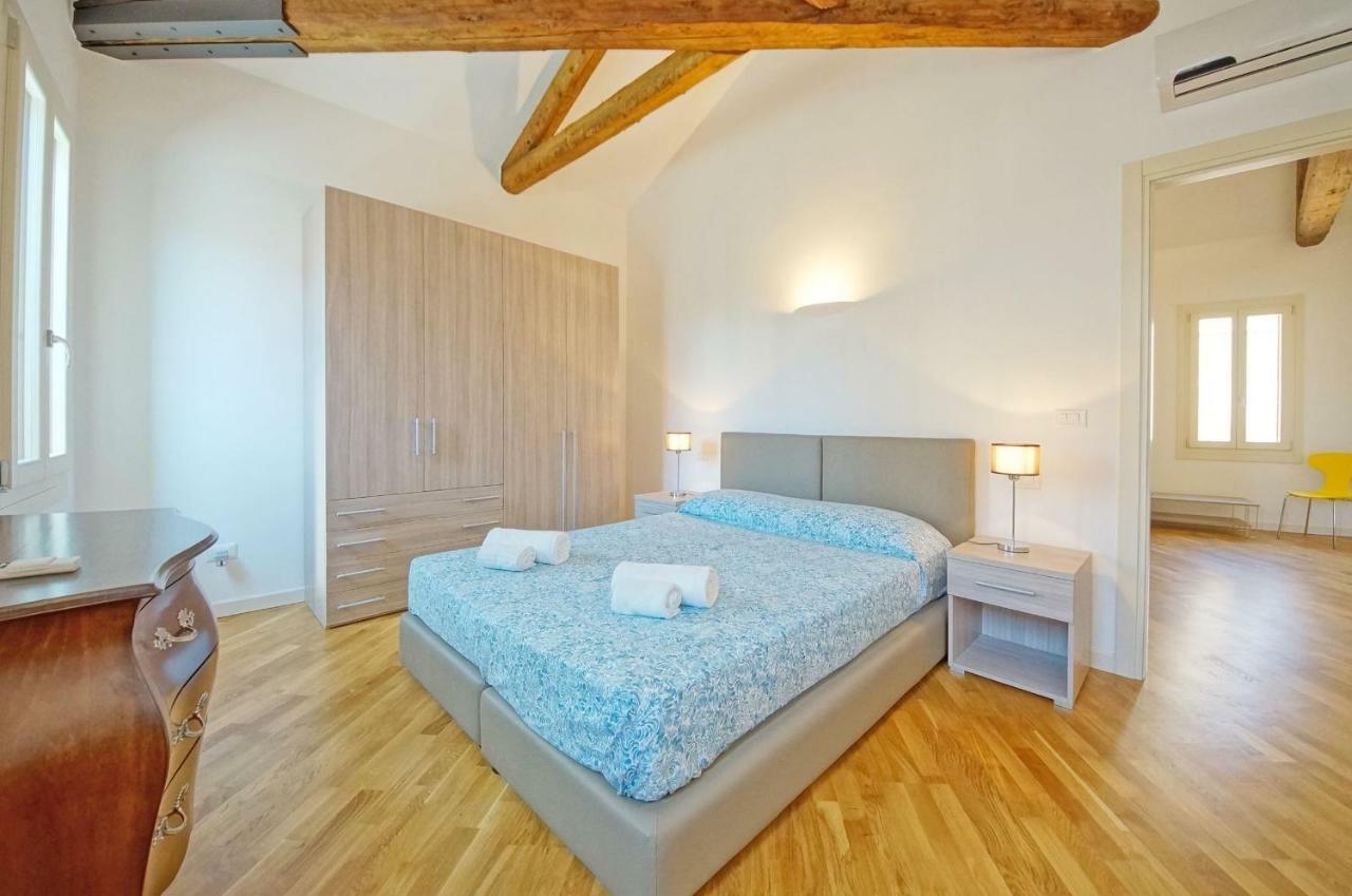 Dolcevita N 394 Venise