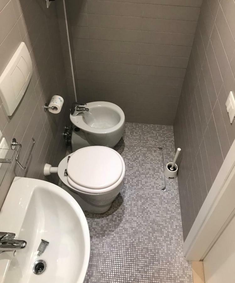Santi Apostoli Appartement *
